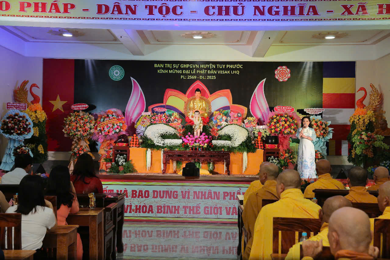 Ban Trị sự GHPGVN Huyện Tuy Phước tổ chức Đại lễ Phật đản Vesak Phật lịch 2569 tại lễ đài Tổ đình Thiên Đức